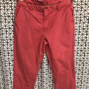 IZOD Saltwater stretch chino. Red